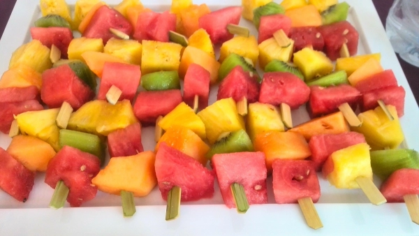 Grandes Brochettes de fruits frais